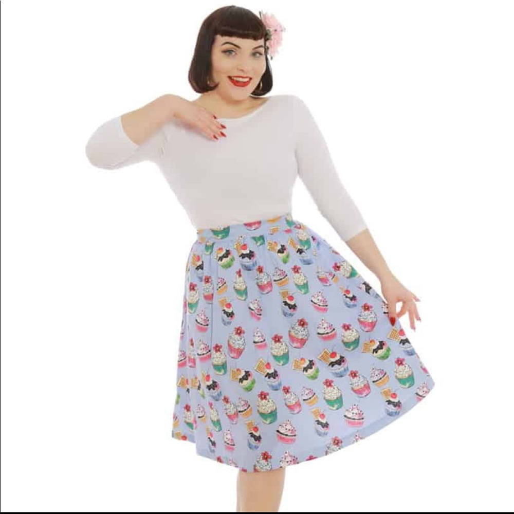Lindy Bop Cupcake Bakery Novelty Print Skirt